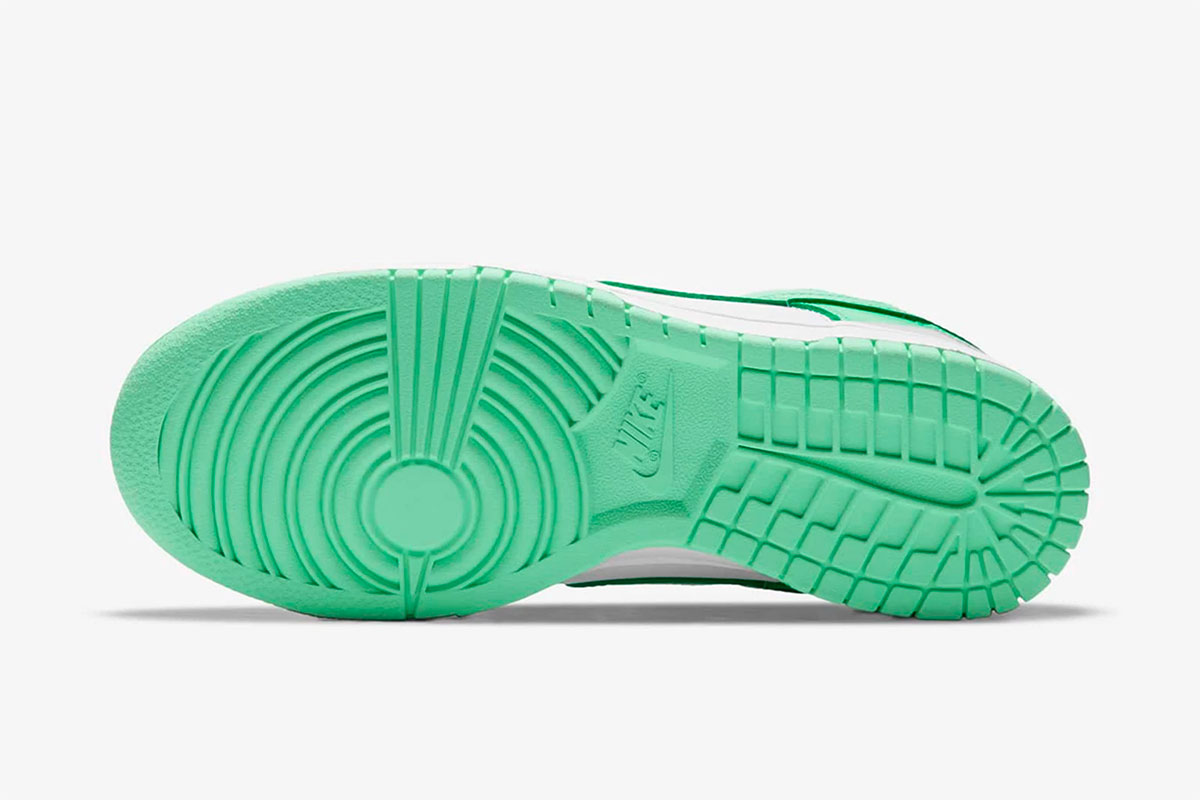 nike dunk low green glow
